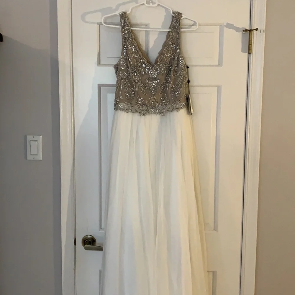 NWT Adrianna Papell ivory beaded long dress - Picture 4 of 7